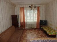 Продаем  2-комн. квартиру в центре г. Александров, р-н Пенсионного фонда