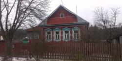 584. Продается добротный бревенчатый дом в поселке Горки