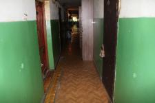 Продается комната в хорошем состоянии в общежитии коридорного типа в г. Карабаново Александровский район