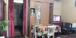 584. Продается добротный бревенчатый дом в поселке Горки